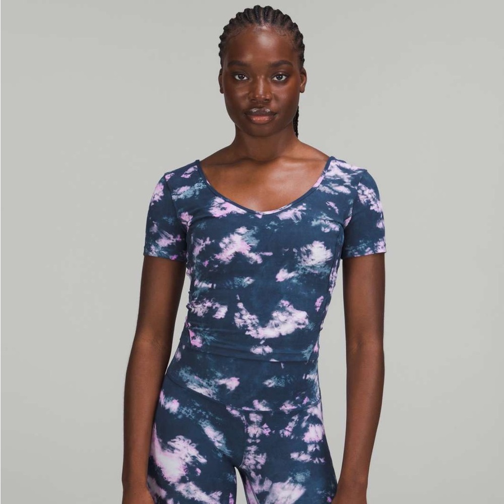 Lululemon Align T-Shirt Circulate
Tie Dye Mineral Blue Multi